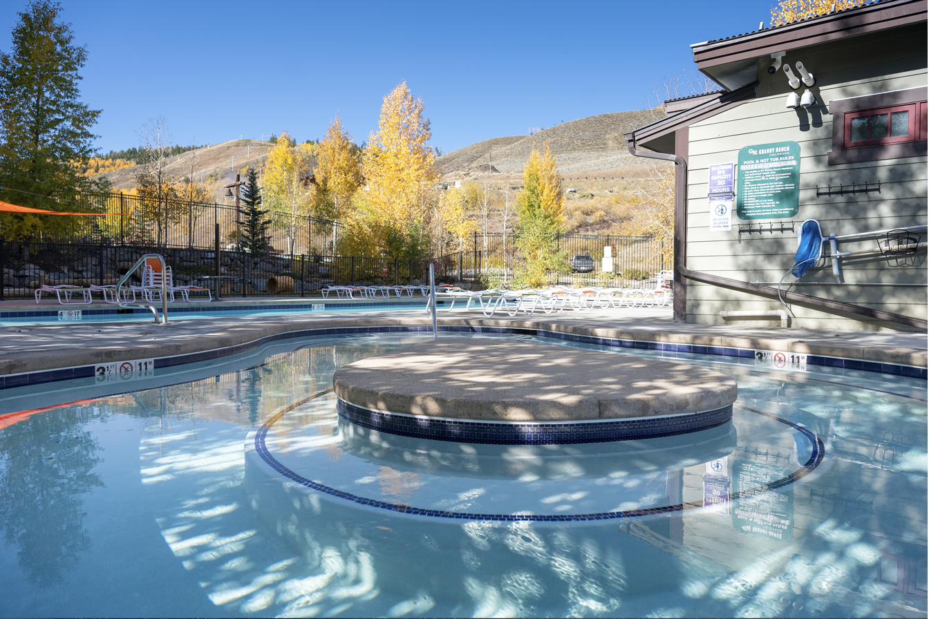 Pool and hot tub in fall